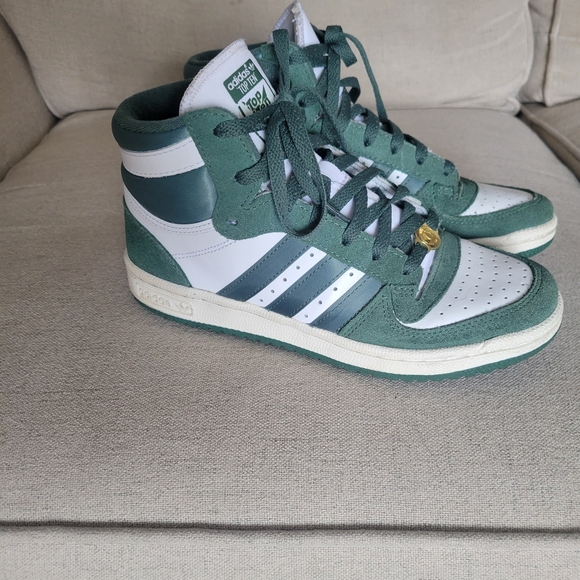 Adidas Women's Forest Green and White High-Tops - Picture 2 of 8